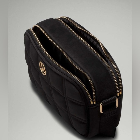 Black Quilted Shoulder Bag - Picture 2 of 8